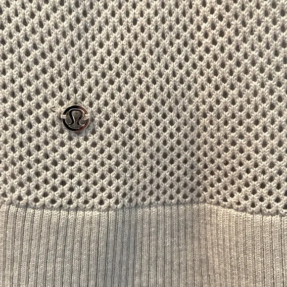 Lululemon top - Picture 3 of 8